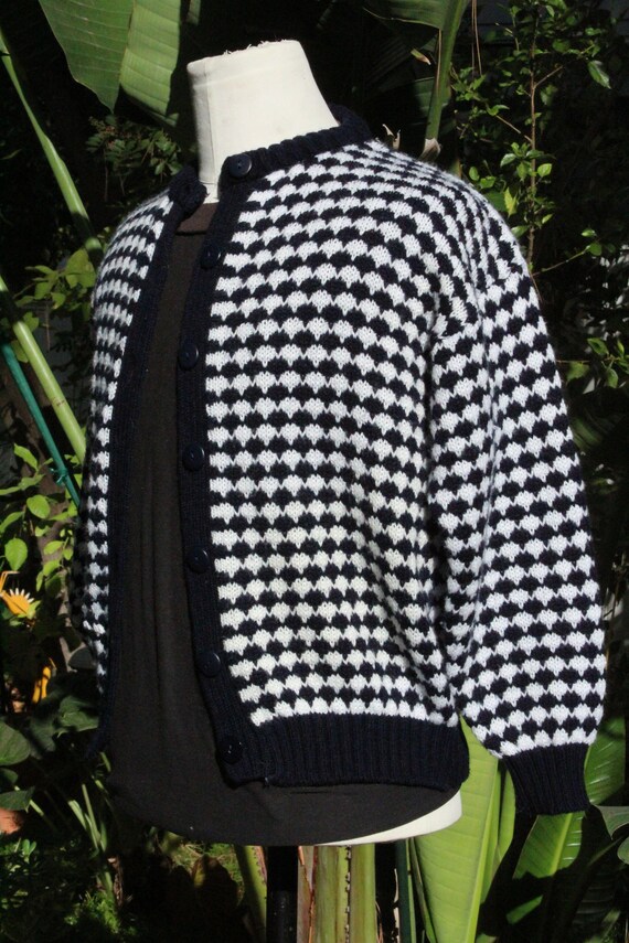 Classic Vintage Italian Black White Cardigan 10 (… - image 3