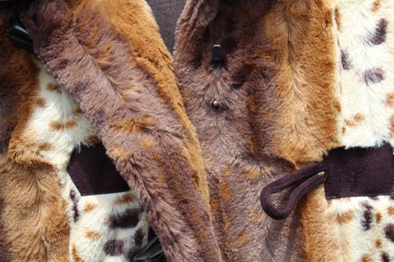 80s Faux Fur Cheetah Reversible Jacket w Toggles … - image 8