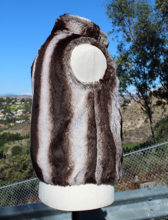 Brown White Striped Vegan Fur Vest w Hidden Hooks… - image 5