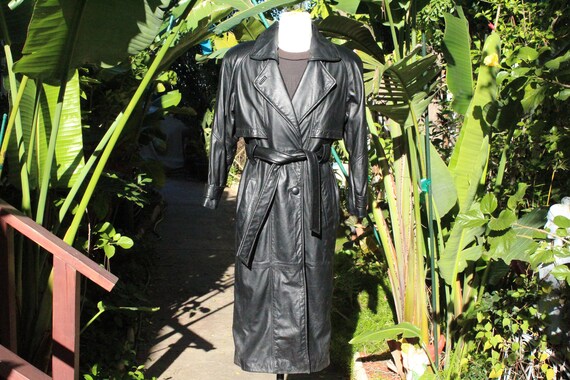 Long Vintage Wilsons 80s Black Leather Trench Coat