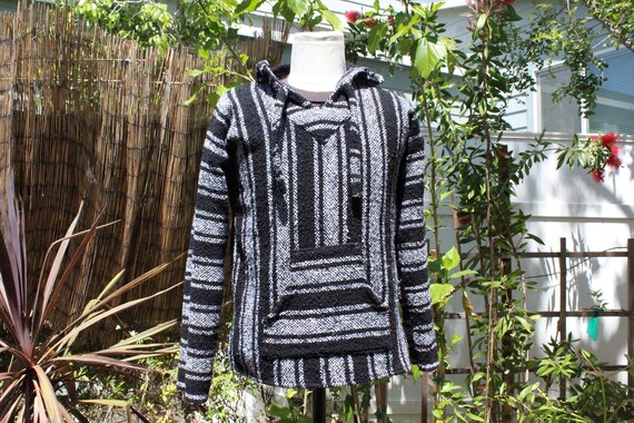 90s Black / Grey Striped Baja Hoodie (Vintage / 9… - image 1