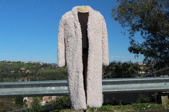 Vintage Long Off White Pink-ish Faux Fur Open Sma… - image 1