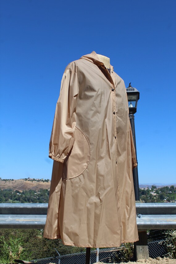 Light Brown Long Raincoat (Vintage / 80s / Aquash… - image 4