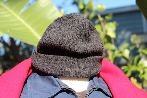 Dark Grey Soft Acrylic Beanie Skull Cap (Vintage / 80s)
