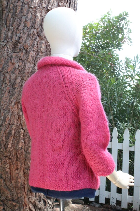 Vintage Hand Knit 50s Pink Wool Cardigan w Shell … - image 5