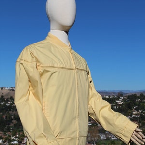 Vintage 60s Yellow College Windbreaker Vintage / 60s image 7