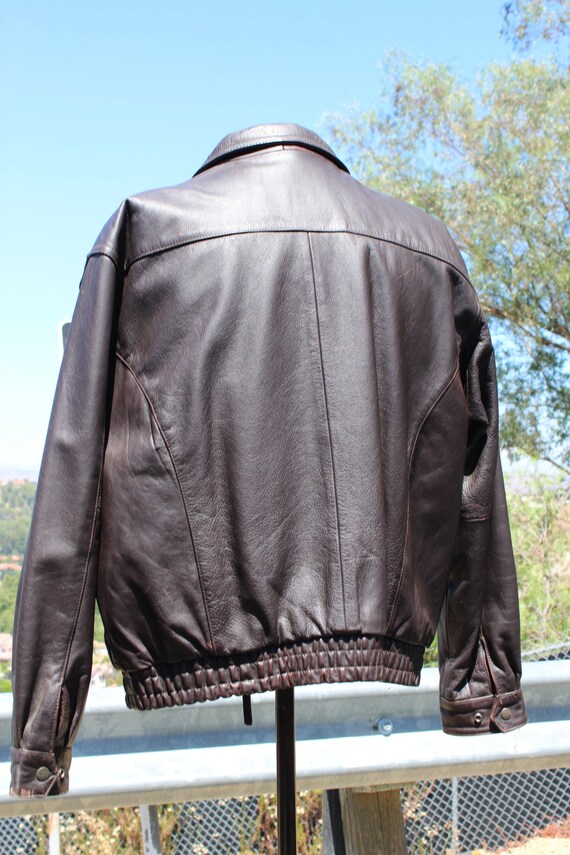 Vintage 90’s brown bomber leather jacket