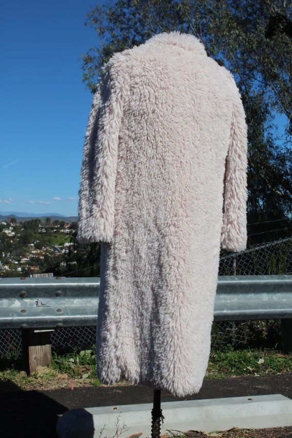 Vintage Long Off White Pink-ish Faux Fur Open Sma… - image 7