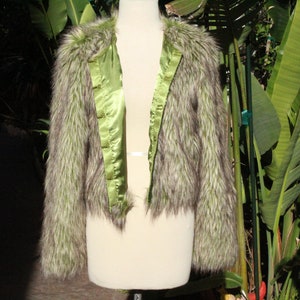 RARE Vintage Green Faux Fur Jacket w Beaded Closure Vintage / 80s image 2