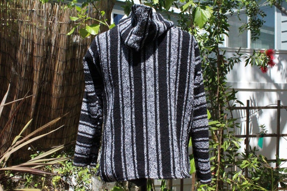 90s Black / Grey Striped Baja Hoodie (Vintage / 9… - image 5