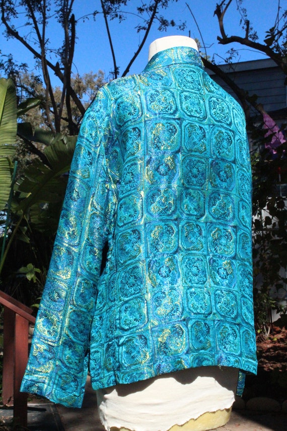 Blue Silk Traditional Kimono w/ Shell Buttons (Vi… - image 4