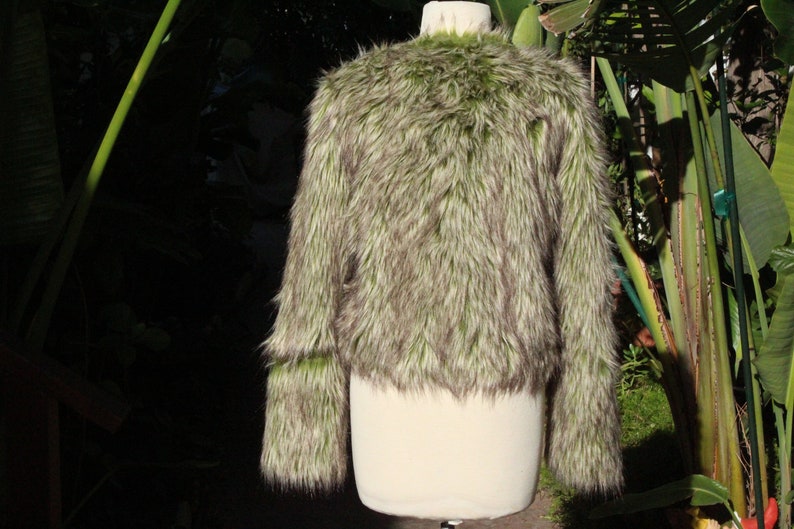 RARE Vintage Green Faux Fur Jacket w Beaded Closure Vintage / 80s image 5