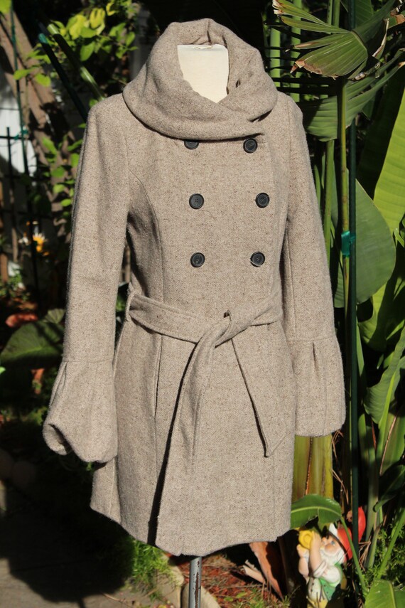 Wool Double Breasted Tan Tulip Womens Overcoat w Belt… Gem