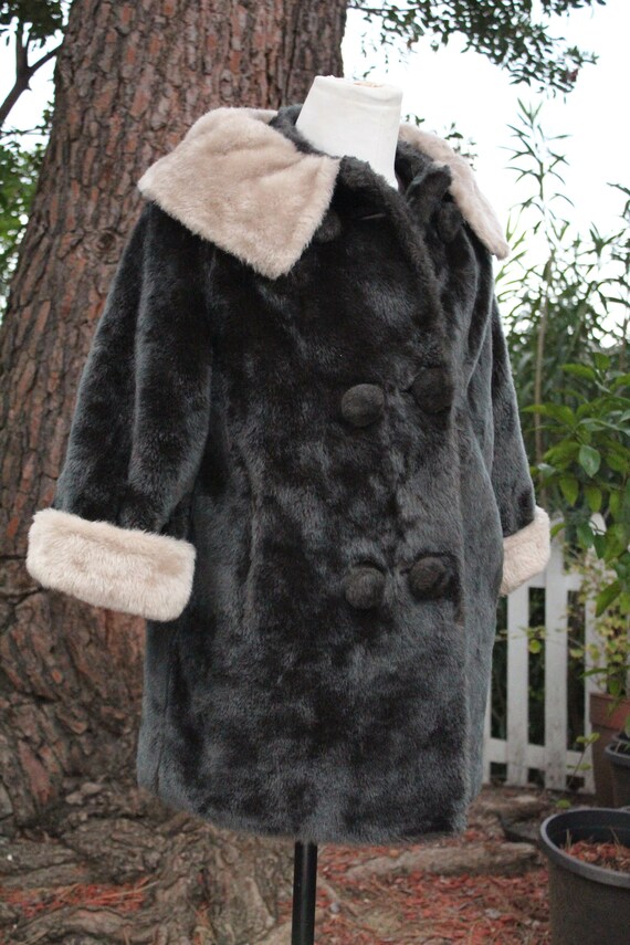 Rare 50s Black Faux Fur Swing Coat w/ White Colla… - image 2