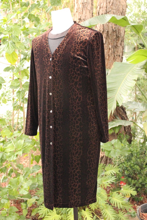 Long Vintage Velvet Cheetah Print Sweater w Shell… - image 4
