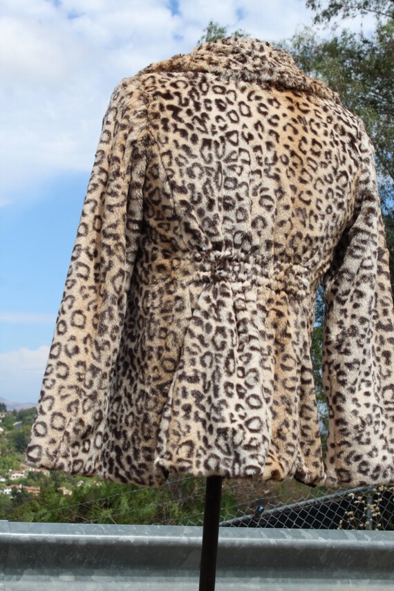 Rhinestone Hidden Button Leopard Pattern Faux Fur… - image 4