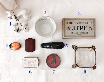Vintage collectible items, Antique curiosities