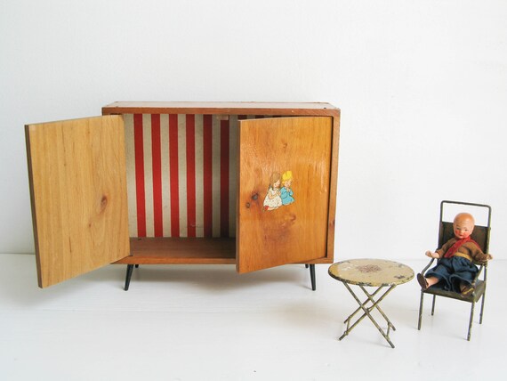 antique doll furniture