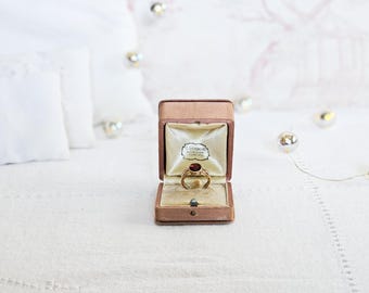 Antique pink salmon silk ring box