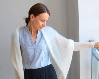 Cardigan en mohair, cardigan de mariée, pull de mariage, pull en mohair, cardigan blanc, pull blanc, pull en tricot, cardigan doux, cape en mohair