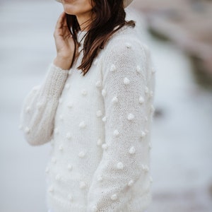 White sweater, bubble sweater, mohair sweater, white jumper, wedding sweater, bridal sweater, knit sweater, white pullover, bridal pullover XS Letra de mulher EUA