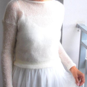 Pull blanc, pull, pull en mohair, pull blanc, pull de mariage, pull de mariée, pull en tricot, pull blanc, pull de mariée haussement d'épaules image 6