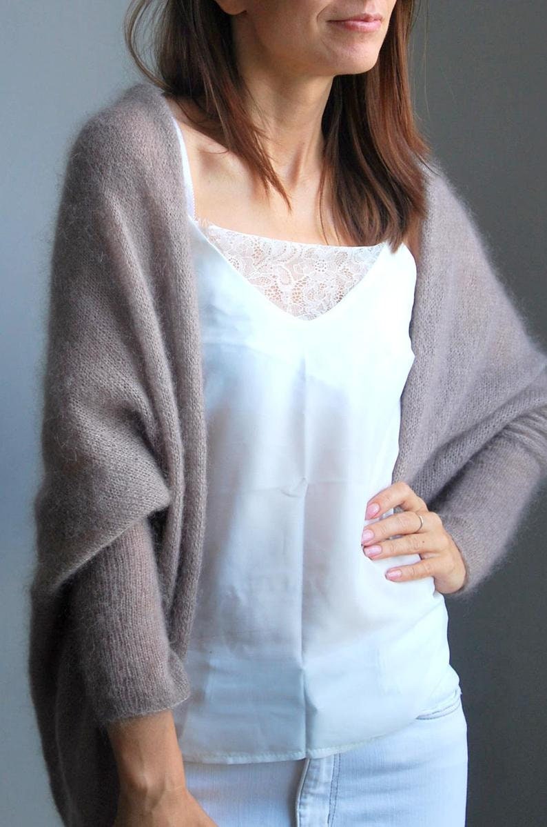 Cardigan en mohair, cardigan de mariée, pull de mariage, pull en mohair, cardigan beige, pull beige, pull en tricot, cardigan doux, cape en mohair image 8