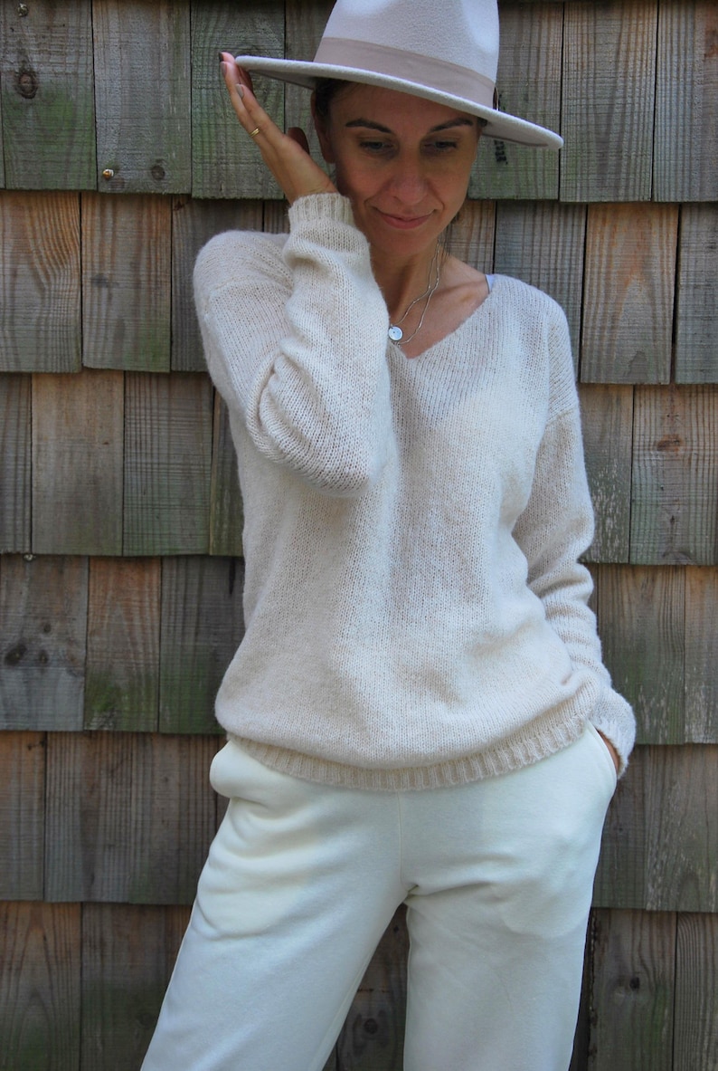 Weißer Alpaka Seidenpullover, Hochzeit weiße Seiden Alpaka Jacke, V Form Seidenpullover, weicher Alpaka Seide Shrug, weißer Alpaka Pullover Bild 2