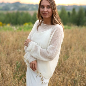 White mohair silk sweater, white mohair jumper, wedding sweater, bridal sweater, knit sweater, white mohair pullover, bridal shrugs pullover