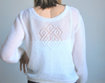 Pull en dentelle faite main en mohair blanc, pull blanc, pull de mariage, pull de mariée, pull en tricot, pull blanc, haussement d'épaules de mariée, pull