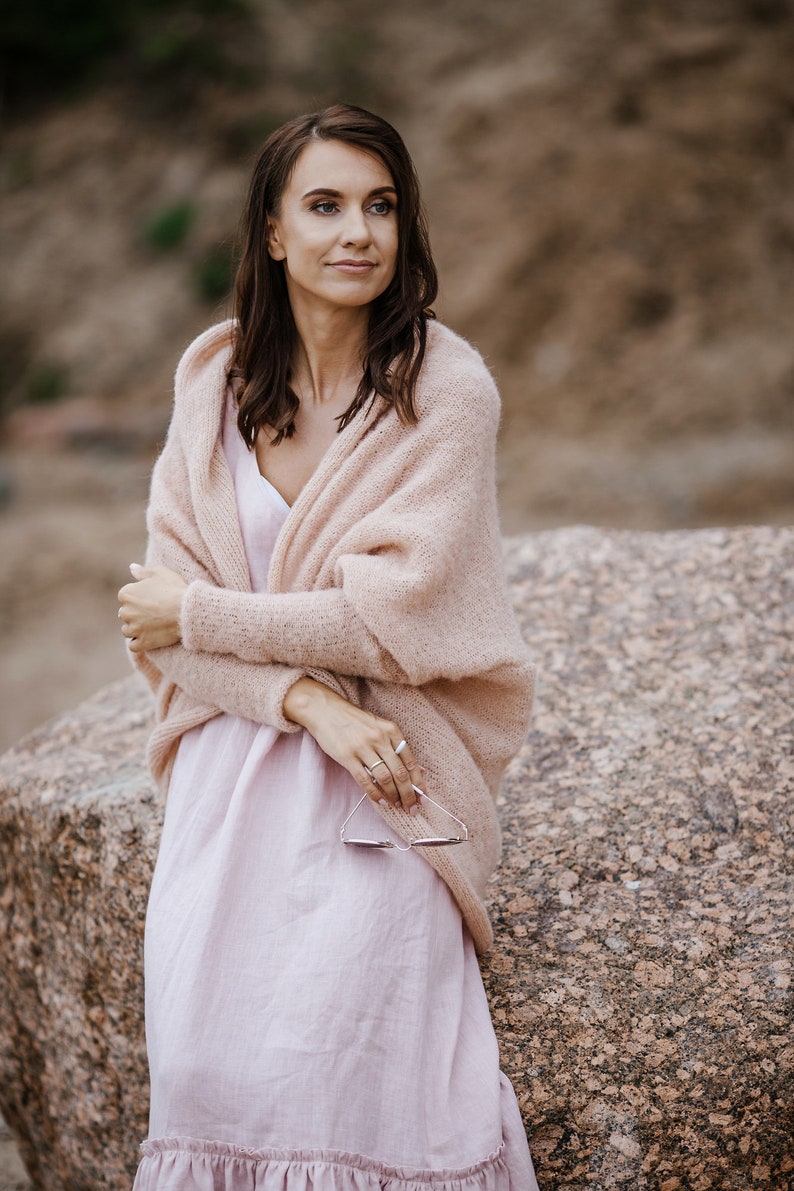 Pink sand alpaca silk cardigan, wedding pink silk mohair jacket, bridal alpaca silk pullover, wedding accessories, soft alpaca bridal shrug imagem 4