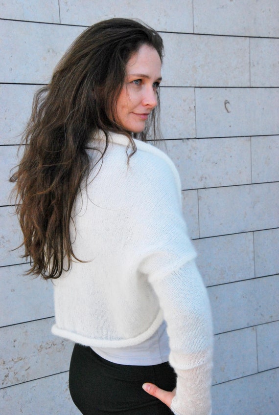 White shrug online cheap