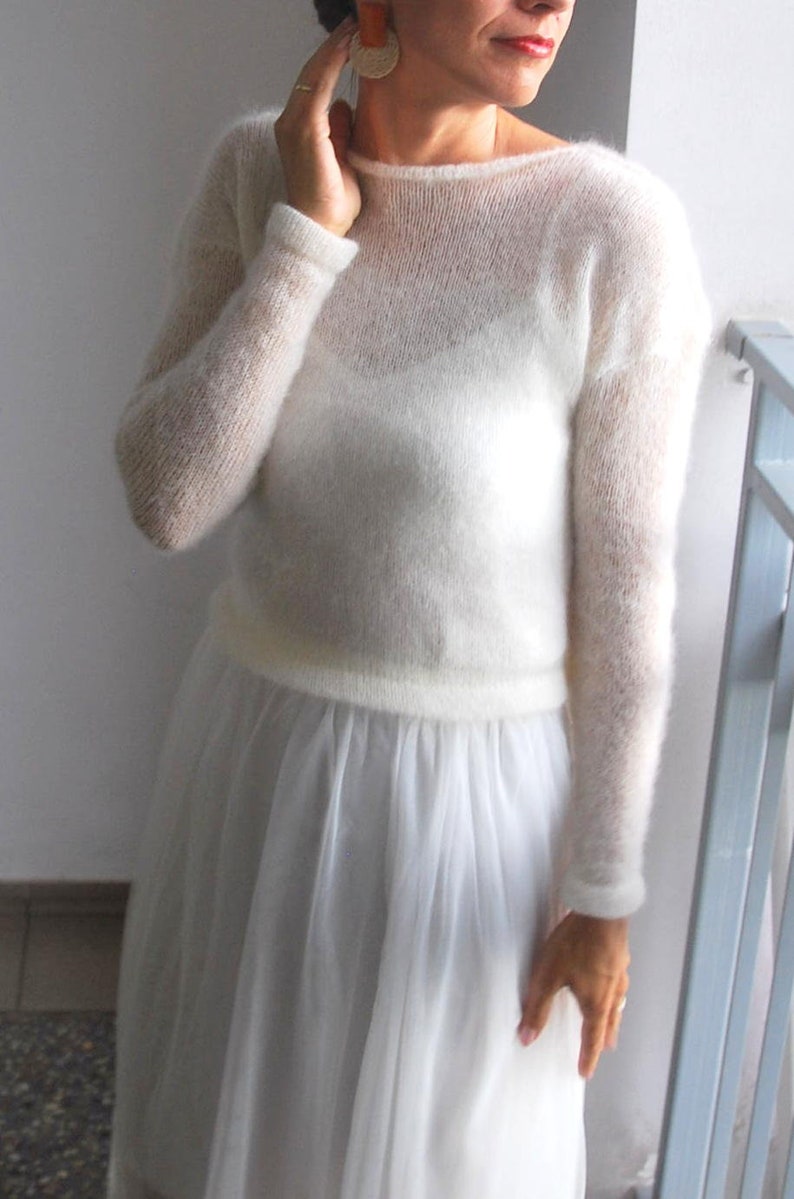 Pull blanc, pull, pull en mohair, pull blanc, pull de mariage, pull de mariée, pull en tricot, pull blanc, pull de mariée haussement d'épaules image 3