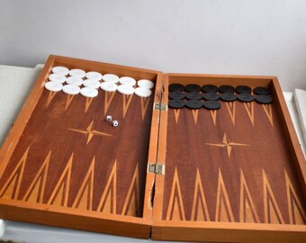 スペイン　寄木細工　伝統工芸　チェス盤　バックギャモン　ボードゲーム　ビンテージ Amazon.co.jp: スペイン 寄木細工 伝統工芸 チェス盤 バックギャモン