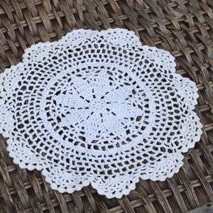 Vintage Weiß Runde Baumwolle Häkelspitze Bestickt Tischläufer Untersetzer Deckchen Matte Couchtisch Kaminsims Rechteckige Tischdecke Kommode Schal