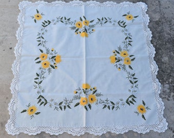 Vintage 32" x 32" White Table Cloth Square Lace Tablecloth MCM Embroidered Floral Cotton Table Cover Blanket Table Mantel Dresser Scarf