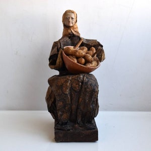 Vintage Papier mâché Doll Old Woman Basket Paper Mache Figurine Statue MCM Mid Century Modern Rustic Farmhouse Decor European Art