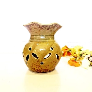 Essential Oil Diffuser Ceramic Oil Burner Hot Porcelain Ocher Yellow Green Art Room Fragrance Feng Shui Aromatherapy Diffuser Candle Warmer