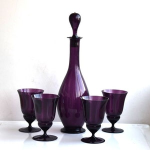 Vintage Set Karaf Glazen Empoli Glas Paarse Amethist Optische Drank Fles MCM Italiaanse Italië Barware Drink Gesneden Glas Karaf Stopper