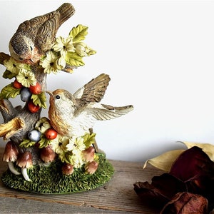 Vintage Bird Clay Porcelain British Statue Figurine Songbird Painted Ceramic United Kingdom UK Mid Century 1970 Art Home Decor Family Gift