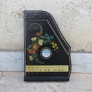 Jubel Tone 当時物 チター 楽器 Vintage Jubel Tone Zither 32 Strings Music Instrument Germany Home