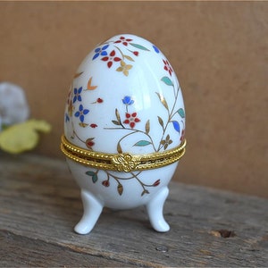 Vintage Jewelry Porcelain Egg Storage Box Flower White Ceramic Chinese Mid Century Art Asian Decor Decoration Art Jewellery Trinket Box