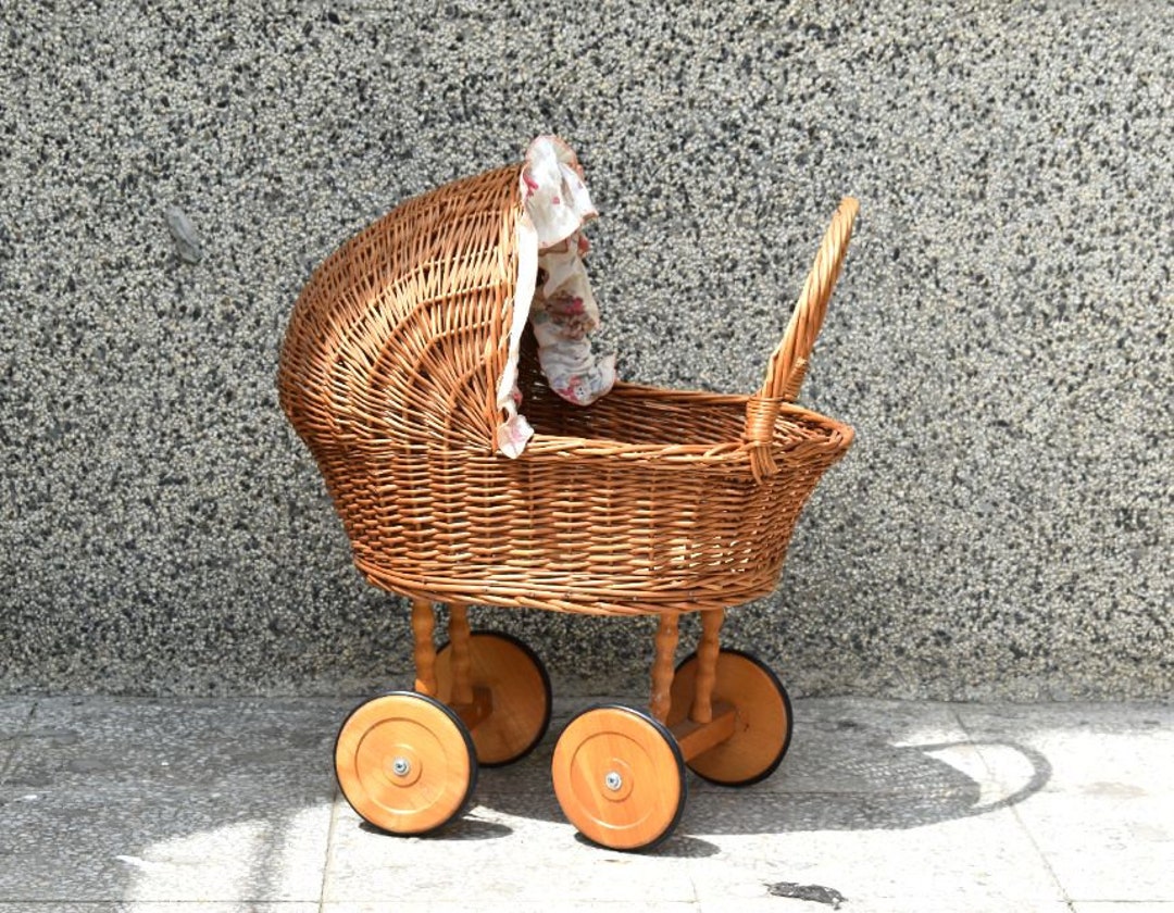 Vintage Wicker Willow Baby Carriage Stroller Pram for Dolls