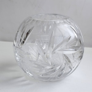 Facet boule de cristal, boule à facettes sphère de verre - Chine Boule de  cristal et Sphère de cristal prix