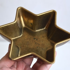 Vintage Brass Star Shaped Jewelry Trinket Ring Dish Bowl Plate Tray Ashtray Offering Plate Altar Piece Coin Catcher Bronze Indian Art