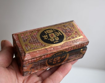 Vintage Wood Trinket Box Treasure Chest Keepsake Storage Asian Style Gold Letter Primitve Home Decor