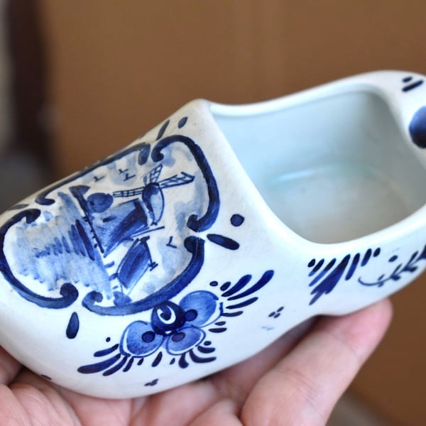 Vintage Blue White Delft Shoe Porcelain Ashtray Netherlands Holland Figurine Clog Dutch 1950 Windmill Ceramic Painted European Art Souvenir