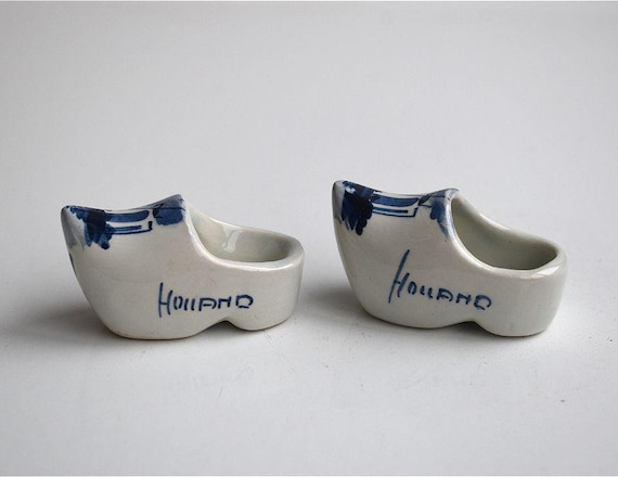 オランダ製　デルフト陶器　靴の置物　2種　　　　　　現地購入品 オランダ製 デルフト陶器 靴の置物 2種 現地購入品