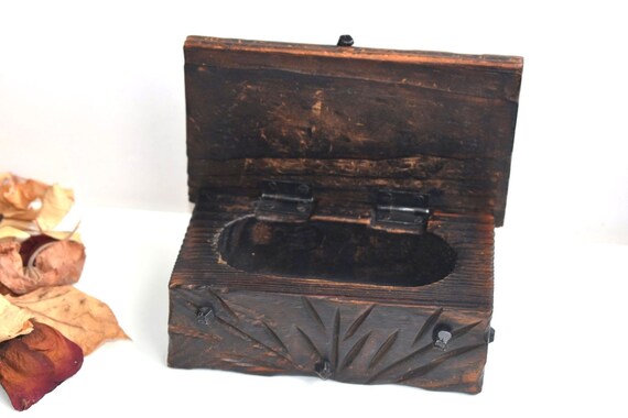 Vintage Wooden Jewelry Trinket Storage Box Hand C… - image 2