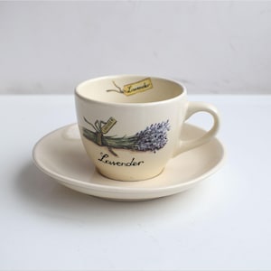 Taza de té/café de porcelana vintage "The Original World of Jet" de Ter Steege, color lavanda. Plato de cerámica holandesa coleccionable de mediados de siglo. Artículos de cocina europeos.